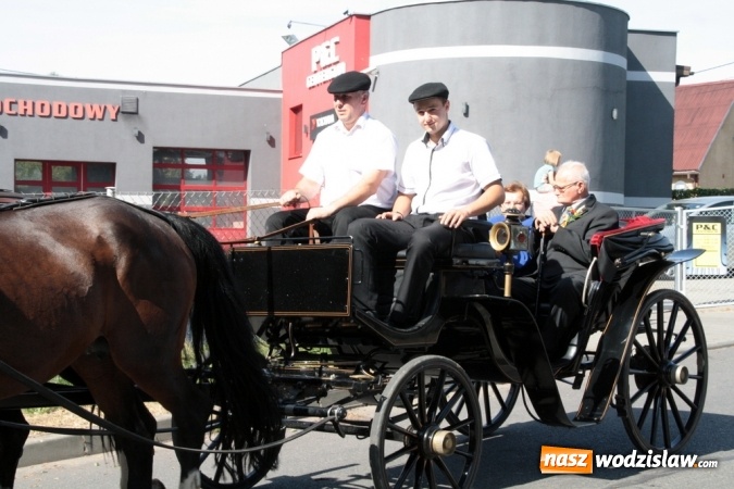Zdjęcie w galerii na portalu naszwodzislaw.com: Dożynki 2015. Do Marklowic przybył Dudo-Bus wiadomości z regionu