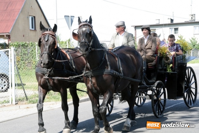 Zdjęcie w galerii na portalu naszwodzislaw.com: Dożynki 2015. Do Marklowic przybył Dudo-Bus wiadomości z regionu