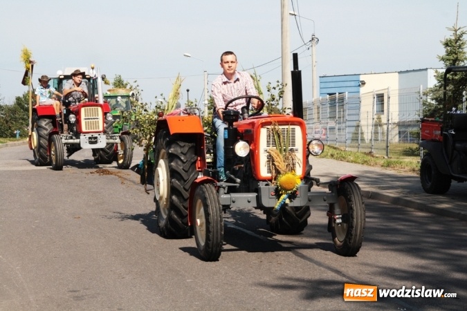 Zdjęcie w galerii na portalu naszwodzislaw.com: Dożynki 2015. Do Marklowic przybył Dudo-Bus wiadomości z regionu