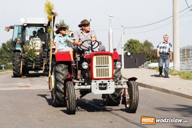 Zdjęcie w galerii na portalu naszwodzislaw.com: Dożynki 2015. Do Marklowic przybył Dudo-Bus wiadomości z regionu