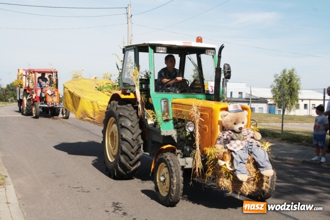 Zdjęcie w galerii na portalu naszwodzislaw.com: Dożynki 2015. Do Marklowic przybył Dudo-Bus wiadomości z regionu