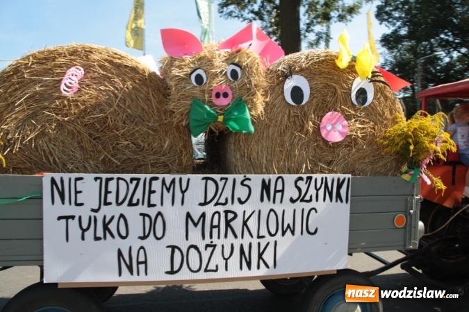 Zdjęcie w galerii na portalu naszwodzislaw.com: Dożynki 2015. Do Marklowic przybył Dudo-Bus wiadomości z regionu