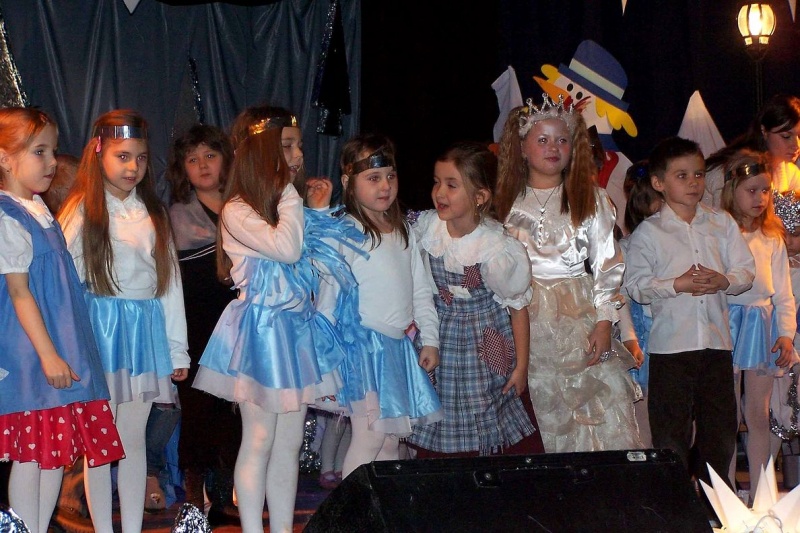 Zdjęcie w galerii na portalu naszwodzislaw.com: „Królowa Śniegu” na deskach MOK-u wiadomości z regionu