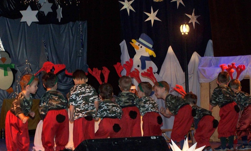 Zdjęcie w galerii na portalu naszwodzislaw.com: „Królowa Śniegu” na deskach MOK-u wiadomości z regionu