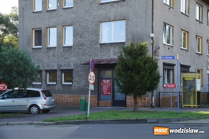 Zdjęcie w galerii na portalu naszwodzislaw.com: ZGMiR otworzył Biuro Obsługi Mieszkańca wiadomości z regionu