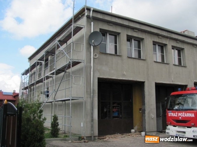 Zdjęcie w galerii na portalu naszwodzislaw.com: Trwa modernizacja budynku straży pożarnej w Rydułtowach  wiadomości z regionu