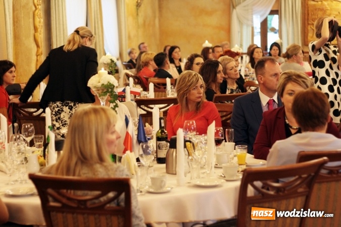 Zdjęcie w galerii na portalu naszwodzislaw.com: Nagrodzono najlepsze mikroprojekty zrealizowane w latach 2009 - 2015 wiadomości z regionu