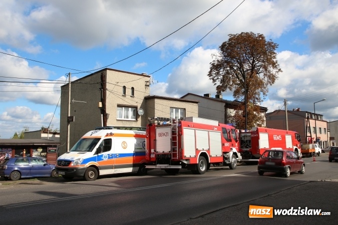 Zdjęcie w galerii na portalu naszwodzislaw.com: Pożar w Rydułtowach. Paliły się stare ubrania w jednym z mieszkań przy Raciborskiej wiadomości z regionu