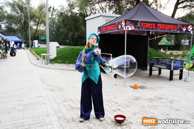 Zdjęcie w galerii na portalu naszwodzislaw.com: Tłumy mieszkańców na otwarciu Lidla w Wodzisławiu Śląskim! wiadomości z regionu