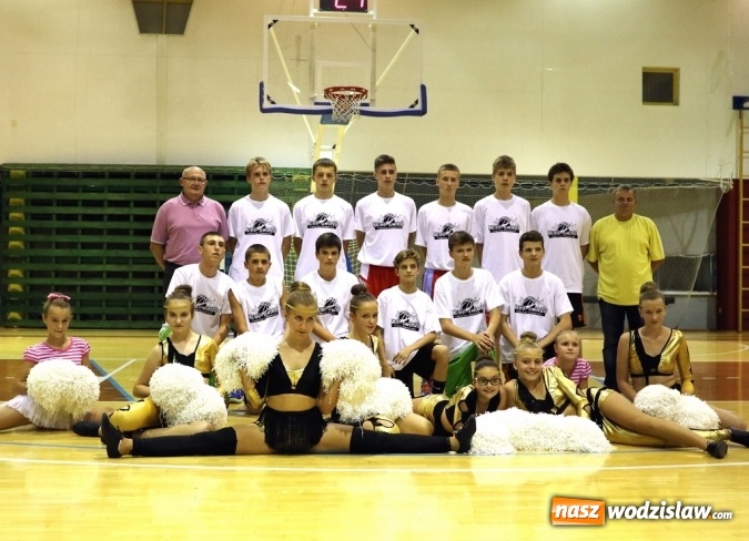 Zdjęcie w galerii na portalu naszwodzislaw.com: V Ogólnopolski Turniej Koszykówki ”WOJAN CUP” w Pawłowicach wiadomości z regionu