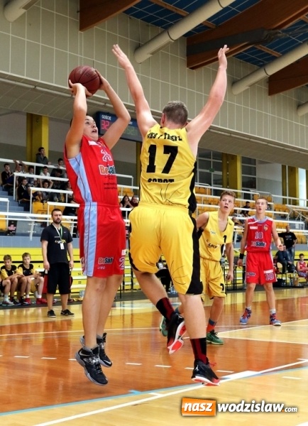 Zdjęcie w galerii na portalu naszwodzislaw.com: V Ogólnopolski Turniej Koszykówki ”WOJAN CUP” w Pawłowicach wiadomości z regionu