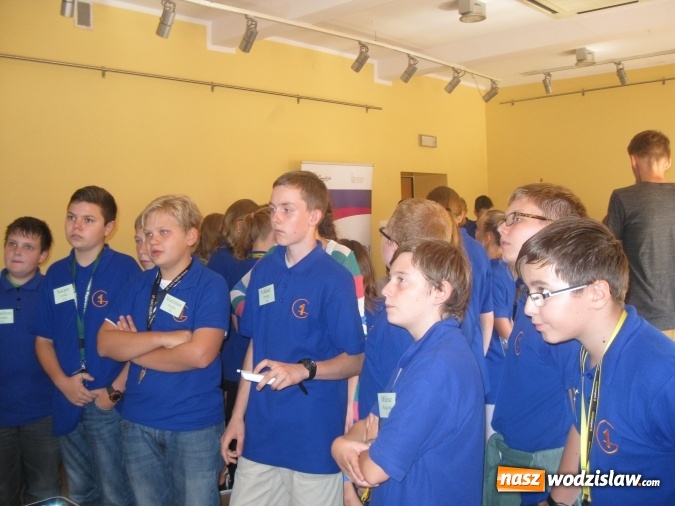 Zdjęcie w galerii na portalu naszwodzislaw.com: Roboty z klocków Lego w bibliotece  wiadomości z regionu