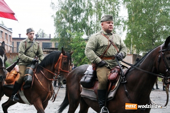 Zdjęcie w galerii na portalu naszwodzislaw.com: Do ostatniego tchu - inscenizacja bitwy obronnej z września 1939 roku na terenie zabytkowej kopalni Ignacy wiadomości z regionu