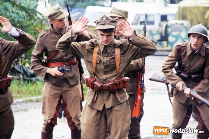 Zdjęcie w galerii na portalu naszwodzislaw.com: Do ostatniego tchu - inscenizacja bitwy obronnej z września 1939 roku na terenie zabytkowej kopalni Ignacy wiadomości z regionu