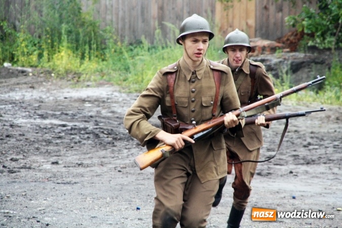 Zdjęcie w galerii na portalu naszwodzislaw.com: Do ostatniego tchu - inscenizacja bitwy obronnej z września 1939 roku na terenie zabytkowej kopalni Ignacy wiadomości z regionu