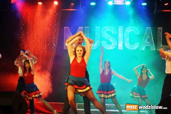 Zdjęcie w galerii na portalu naszwodzislaw.com: MOK w Radlinie został opanowany przez taniec! Za nami kolejna edycja Jak Oni Tańczą  wiadomości z regionu