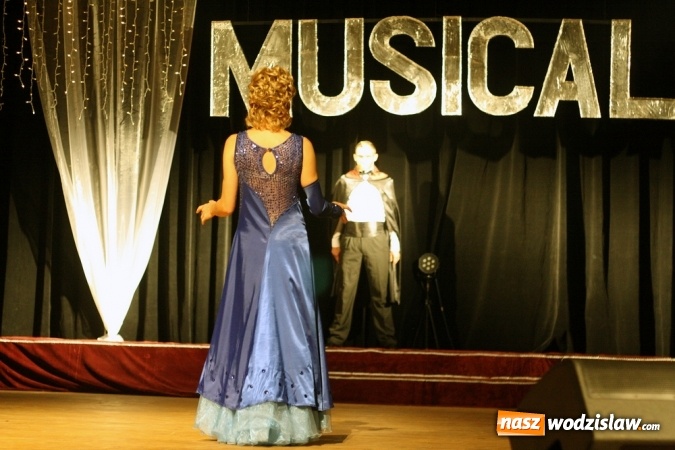 Zdjęcie w galerii na portalu naszwodzislaw.com: MOK w Radlinie został opanowany przez taniec! Za nami kolejna edycja Jak Oni Tańczą  wiadomości z regionu