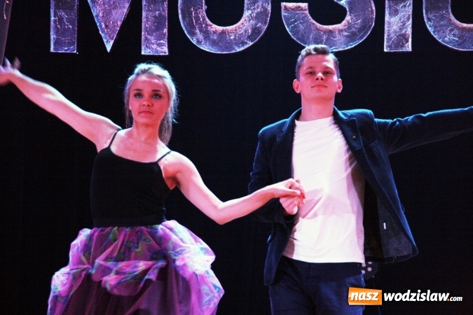 Zdjęcie w galerii na portalu naszwodzislaw.com: MOK w Radlinie został opanowany przez taniec! Za nami kolejna edycja Jak Oni Tańczą  wiadomości z regionu