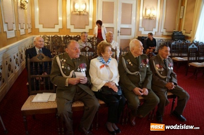 Zdjęcie w galerii na portalu naszwodzislaw.com: Świętowali dzień kombatanta  wiadomości z regionu