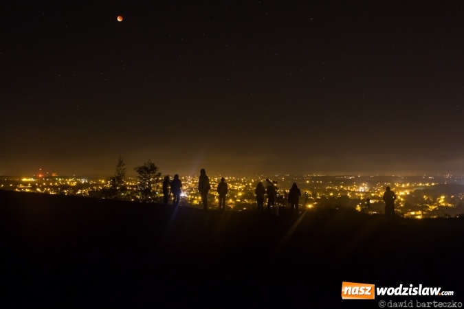 Zdjęcie w galerii na portalu naszwodzislaw.com: To była magiczna noc! Z niedzieli na poniedziałek mieliśmy okazję obserwować całkowite zaćmienie Księżyca  wiadomości z regionu