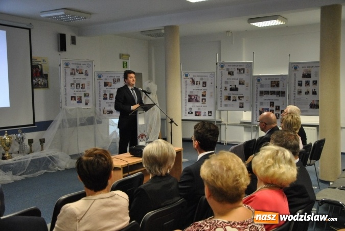Zdjęcie w galerii na portalu naszwodzislaw.com: Zjazd olimpijczyków w Zespole Szkół Technicznych w Wodzisławiu Śląskim wiadomości z regionu