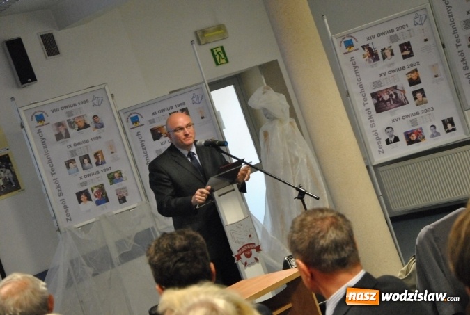 Zdjęcie w galerii na portalu naszwodzislaw.com: Zjazd olimpijczyków w Zespole Szkół Technicznych w Wodzisławiu Śląskim wiadomości z regionu