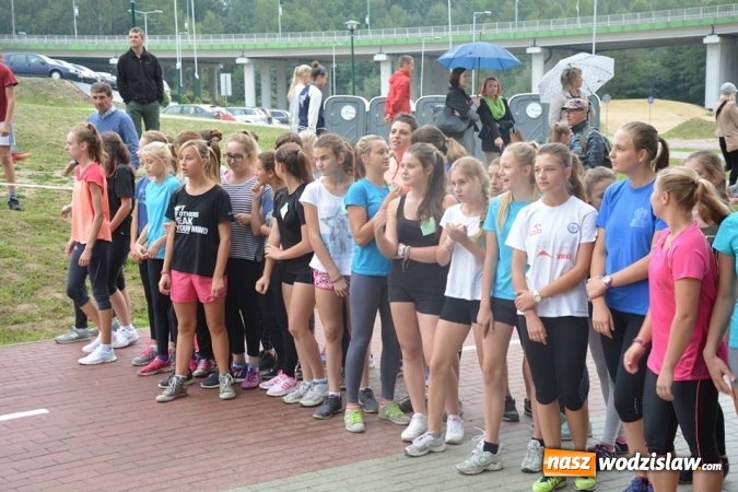 Zdjęcie w galerii na portalu naszwodzislaw.com: Gimnazjum nr 3 Mistrzostwa Sportowego wygrywa XXIII Bieg Gazety Wodzisławskiej wiadomości z regionu