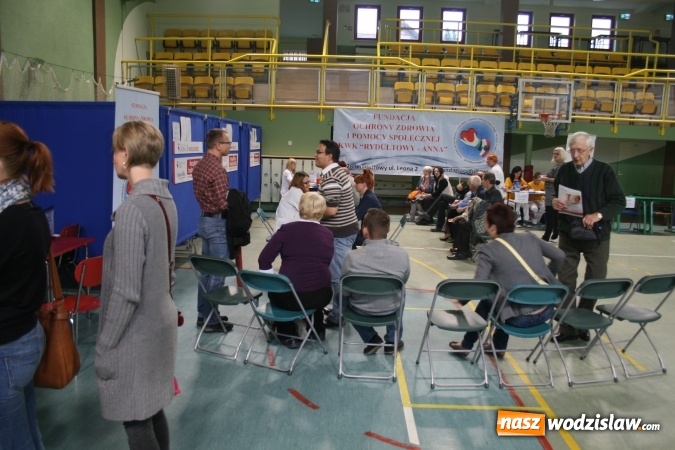 Zdjęcie w galerii na portalu naszwodzislaw.com: Tłumy ludzi odwiedziły X Dni Promocji Zdrowia w Rydułtowach wiadomości z regionu