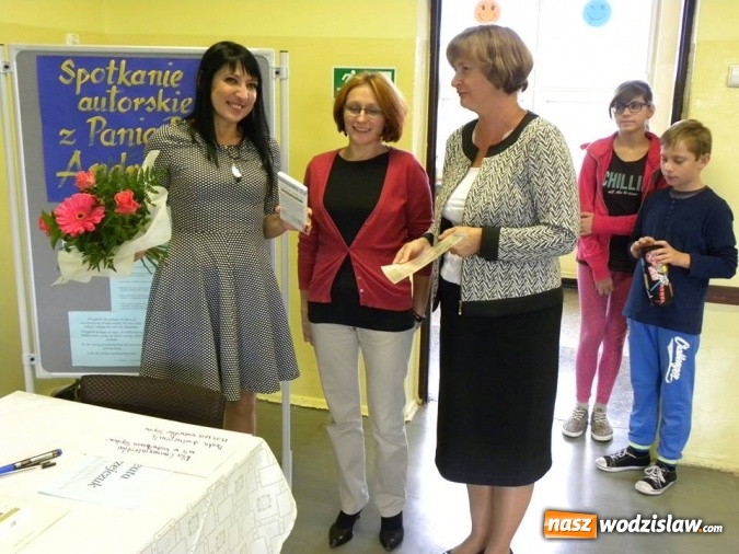 Zdjęcie w galerii na portalu naszwodzislaw.com: Beata Andrzejczuk spotkała się z gimnazjalistami wiadomości z regionu