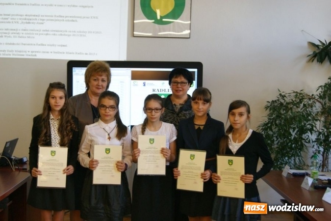 Zdjęcie w galerii na portalu naszwodzislaw.com: Stypendia w Radlinie zostały przyznane  wiadomości z regionu