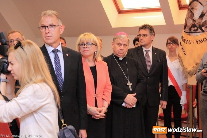 Zdjęcie w galerii na portalu naszwodzislaw.com: Raciborska PWSZ zainaugurowała rok akademicki 2015/2016 na Zamku Piastowskim wiadomości z regionu