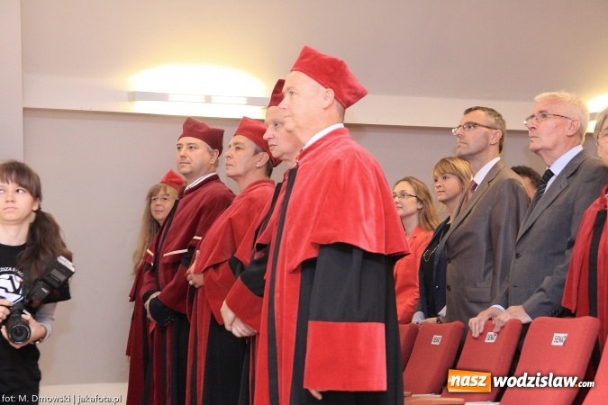 Zdjęcie w galerii na portalu naszwodzislaw.com: Raciborska PWSZ zainaugurowała rok akademicki 2015/2016 na Zamku Piastowskim wiadomości z regionu