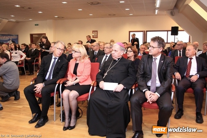 Zdjęcie w galerii na portalu naszwodzislaw.com: Raciborska PWSZ zainaugurowała rok akademicki 2015/2016 na Zamku Piastowskim wiadomości z regionu