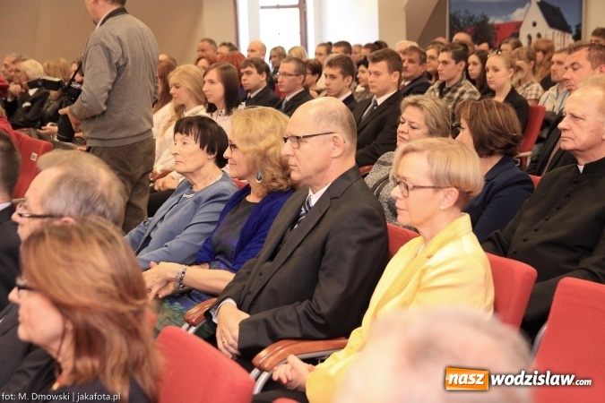 Zdjęcie w galerii na portalu naszwodzislaw.com: Raciborska PWSZ zainaugurowała rok akademicki 2015/2016 na Zamku Piastowskim wiadomości z regionu