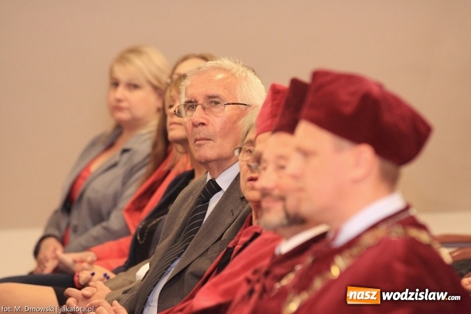 Zdjęcie w galerii na portalu naszwodzislaw.com: Raciborska PWSZ zainaugurowała rok akademicki 2015/2016 na Zamku Piastowskim wiadomości z regionu