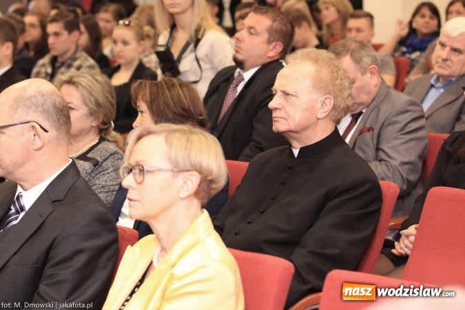 Zdjęcie w galerii na portalu naszwodzislaw.com: Raciborska PWSZ zainaugurowała rok akademicki 2015/2016 na Zamku Piastowskim wiadomości z regionu