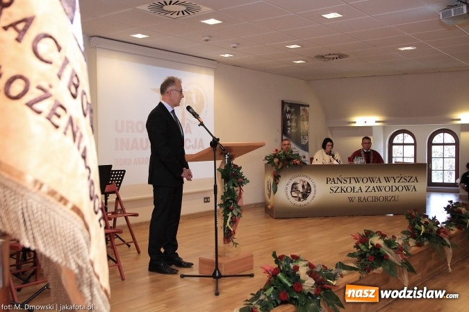 Zdjęcie w galerii na portalu naszwodzislaw.com: Raciborska PWSZ zainaugurowała rok akademicki 2015/2016 na Zamku Piastowskim wiadomości z regionu