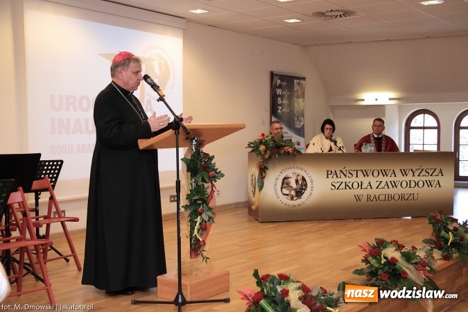 Zdjęcie w galerii na portalu naszwodzislaw.com: Raciborska PWSZ zainaugurowała rok akademicki 2015/2016 na Zamku Piastowskim wiadomości z regionu