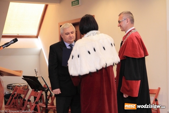 Zdjęcie w galerii na portalu naszwodzislaw.com: Raciborska PWSZ zainaugurowała rok akademicki 2015/2016 na Zamku Piastowskim wiadomości z regionu