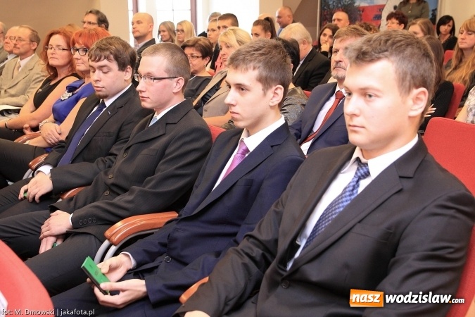 Zdjęcie w galerii na portalu naszwodzislaw.com: Raciborska PWSZ zainaugurowała rok akademicki 2015/2016 na Zamku Piastowskim wiadomości z regionu