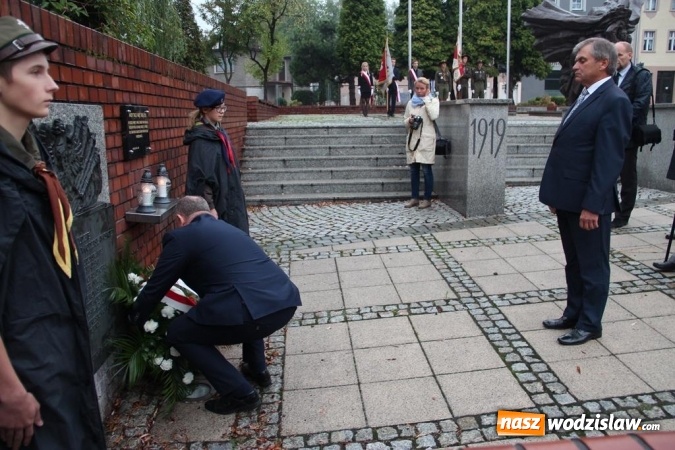 Zdjęcie w galerii na portalu naszwodzislaw.com: Uczcili pamięć o Polskim Państwie Podziemnym wiadomości z regionu