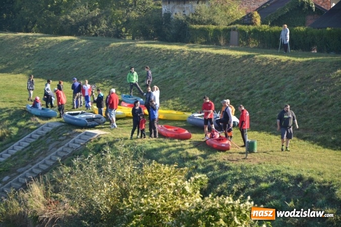 Zdjęcie w galerii na portalu naszwodzislaw.com: Kajaki i pontony do hangarów, czyli finał wodniackiego sezonu na górnej Odrze wiadomości z regionu