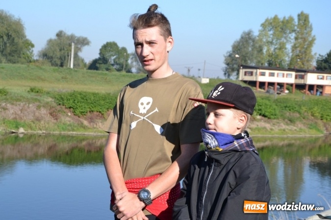 Zdjęcie w galerii na portalu naszwodzislaw.com: Kajaki i pontony do hangarów, czyli finał wodniackiego sezonu na górnej Odrze wiadomości z regionu