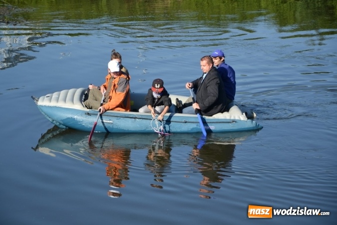Zdjęcie w galerii na portalu naszwodzislaw.com: Kajaki i pontony do hangarów, czyli finał wodniackiego sezonu na górnej Odrze wiadomości z regionu