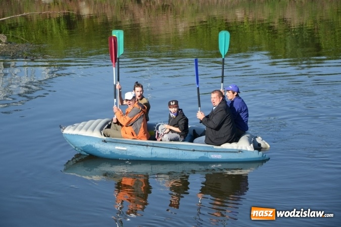 Zdjęcie w galerii na portalu naszwodzislaw.com: Kajaki i pontony do hangarów, czyli finał wodniackiego sezonu na górnej Odrze wiadomości z regionu