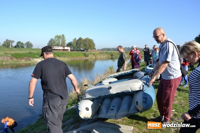 Zdjęcie w galerii na portalu naszwodzislaw.com: Kajaki i pontony do hangarów, czyli finał wodniackiego sezonu na górnej Odrze wiadomości z regionu