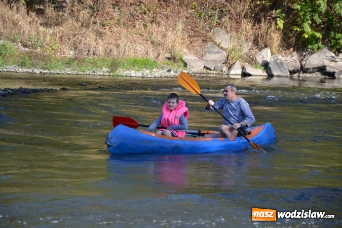 Zdjęcie w galerii na portalu naszwodzislaw.com: Kajaki i pontony do hangarów, czyli finał wodniackiego sezonu na górnej Odrze wiadomości z regionu