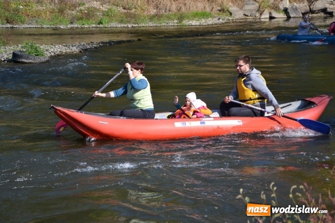 Zdjęcie w galerii na portalu naszwodzislaw.com: Kajaki i pontony do hangarów, czyli finał wodniackiego sezonu na górnej Odrze wiadomości z regionu