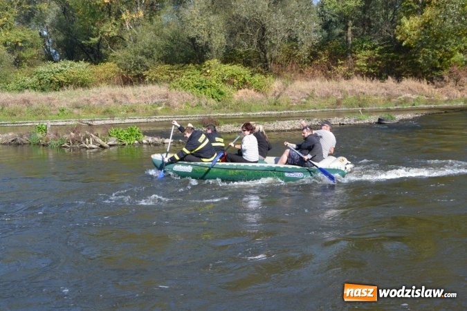 Zdjęcie w galerii na portalu naszwodzislaw.com: Kajaki i pontony do hangarów, czyli finał wodniackiego sezonu na górnej Odrze wiadomości z regionu