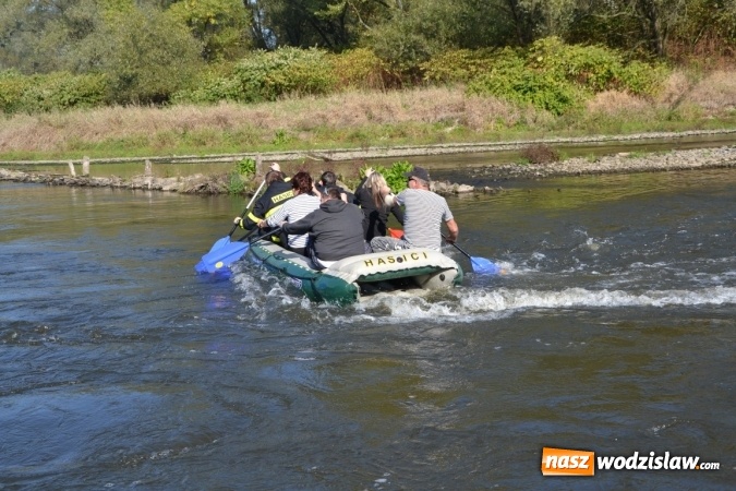 Zdjęcie w galerii na portalu naszwodzislaw.com: Kajaki i pontony do hangarów, czyli finał wodniackiego sezonu na górnej Odrze wiadomości z regionu